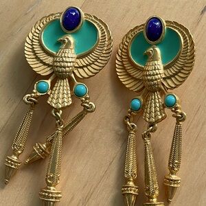 VINTAGE Elizabeth Taylor Egyptian Revival Cleopatra Clip Earrings. Blue & Gold